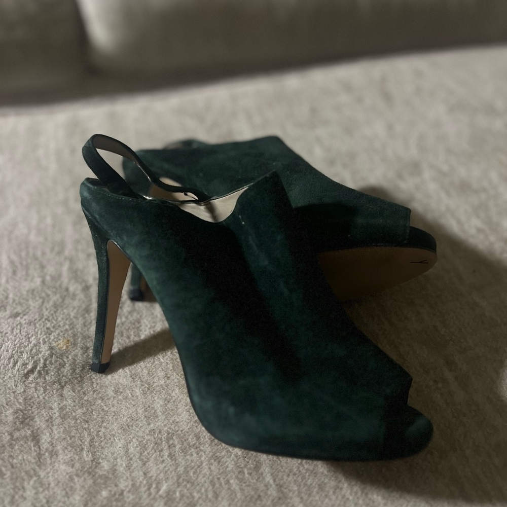 Elegant Green Peep-Toe Heels